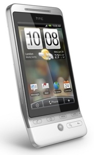 Sankaripuhelin testissä, onko HTC Hero ensimmäinen oikea iPhonen tappaja?