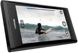 Ensikosketus ristiriitaiseen Nokia N9:��n