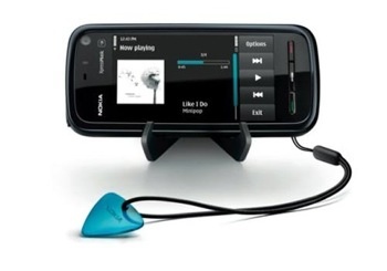 Pelikehitt�j� esittelee multi-touchia 5800 XpressMusicissa