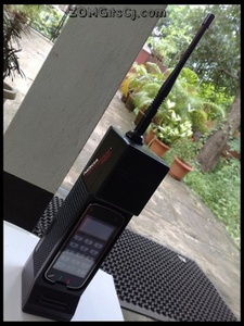Nokia N97 piiloon varkailta Cityman-naamioinnilla