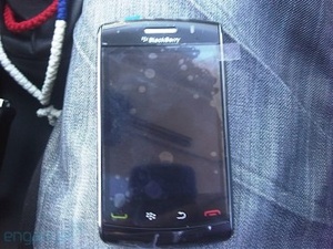 T�llainen on toisen sukupolven kosketus-BlackBerry
