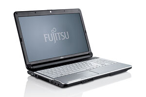 Fujitsu Lifebook A530 (i3-350M / 250 GB / 1366x768 / 2048 MB / Intel HD / Windows 7 Professional)