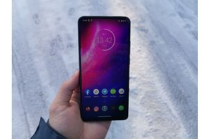 Motorola One Hyper