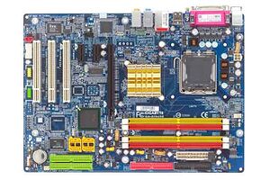 Gigabyte GA-8I945G